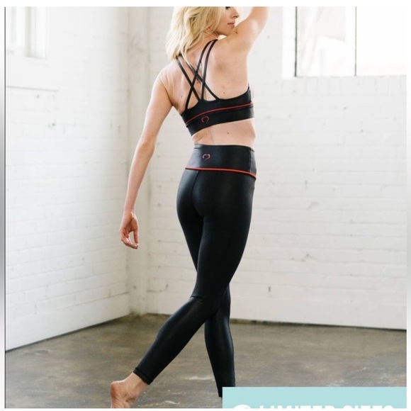 ZYIA Pants - Zyia Active Sweetheart Metallic Leggings Black Red High Rise Womens Size 4